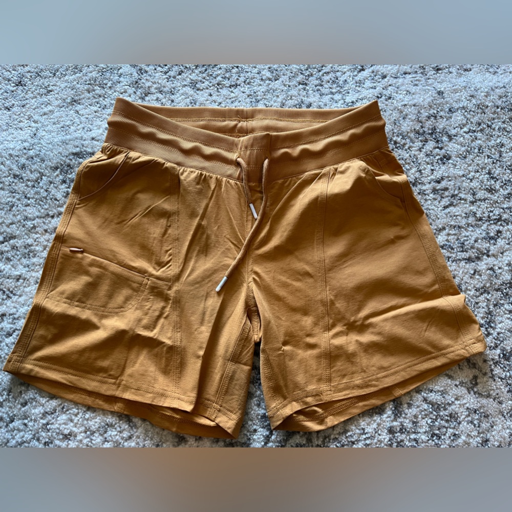 Zyia Dark Khaki Canyon Short